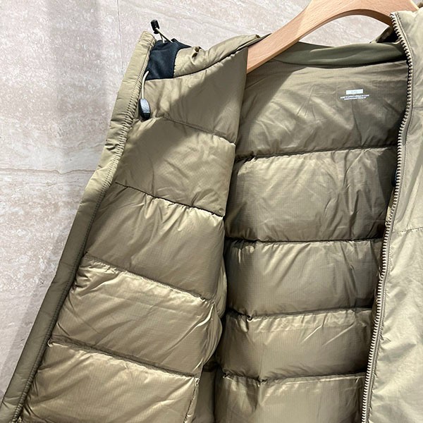《大人気》アークテリクス コピー LEAF リーフアトムSVフーディ ダウンジャケット arv92881